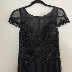 Size 8 J Kara Black Beaded Short Sleeve Long Evening Dress with Zipper Closure